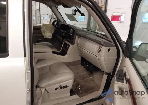 2005 Cadillac Escalade Standard from USA, damaged, VIN 1GYEK63N55R155957